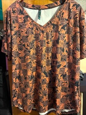 Women's Sterling Kreek V-Neck Short Sleeve Tee
